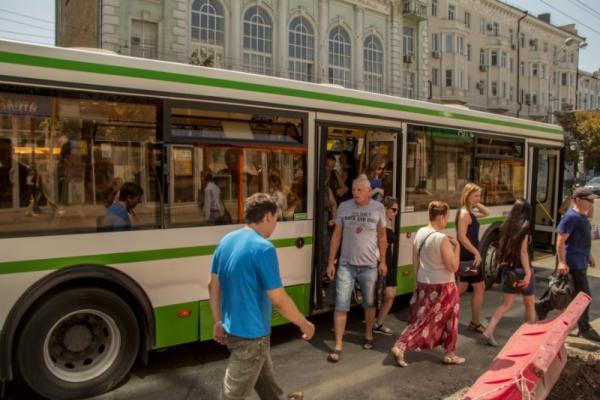 С 1 сентября автобусы и троллейбусы Ростова подорожают